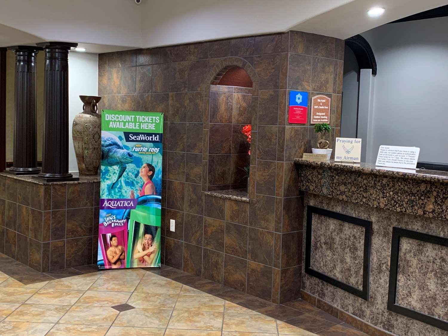 Surestay Plus Hotel By Best Western Near Seaworld San Antonio Exterior foto