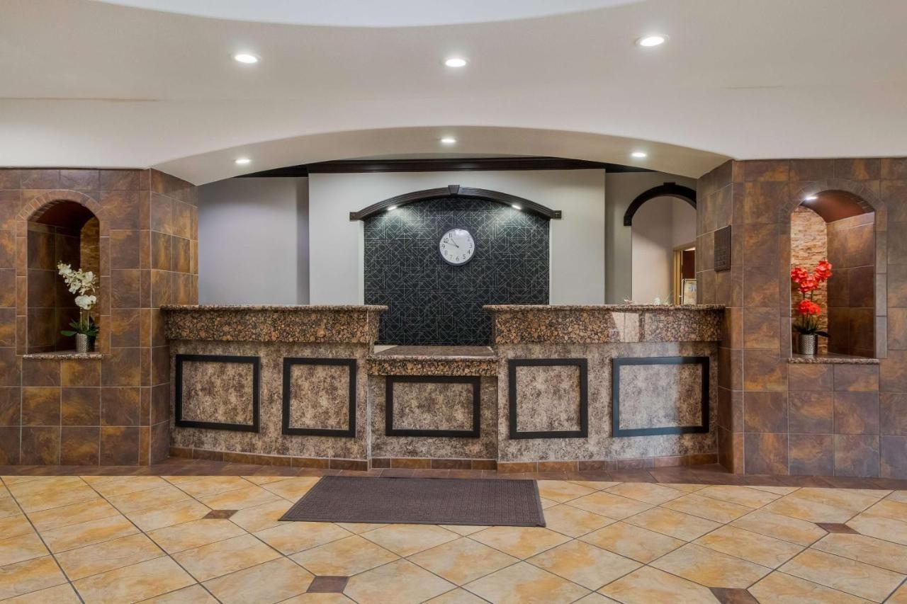 Surestay Plus Hotel By Best Western Near Seaworld San Antonio Exterior foto