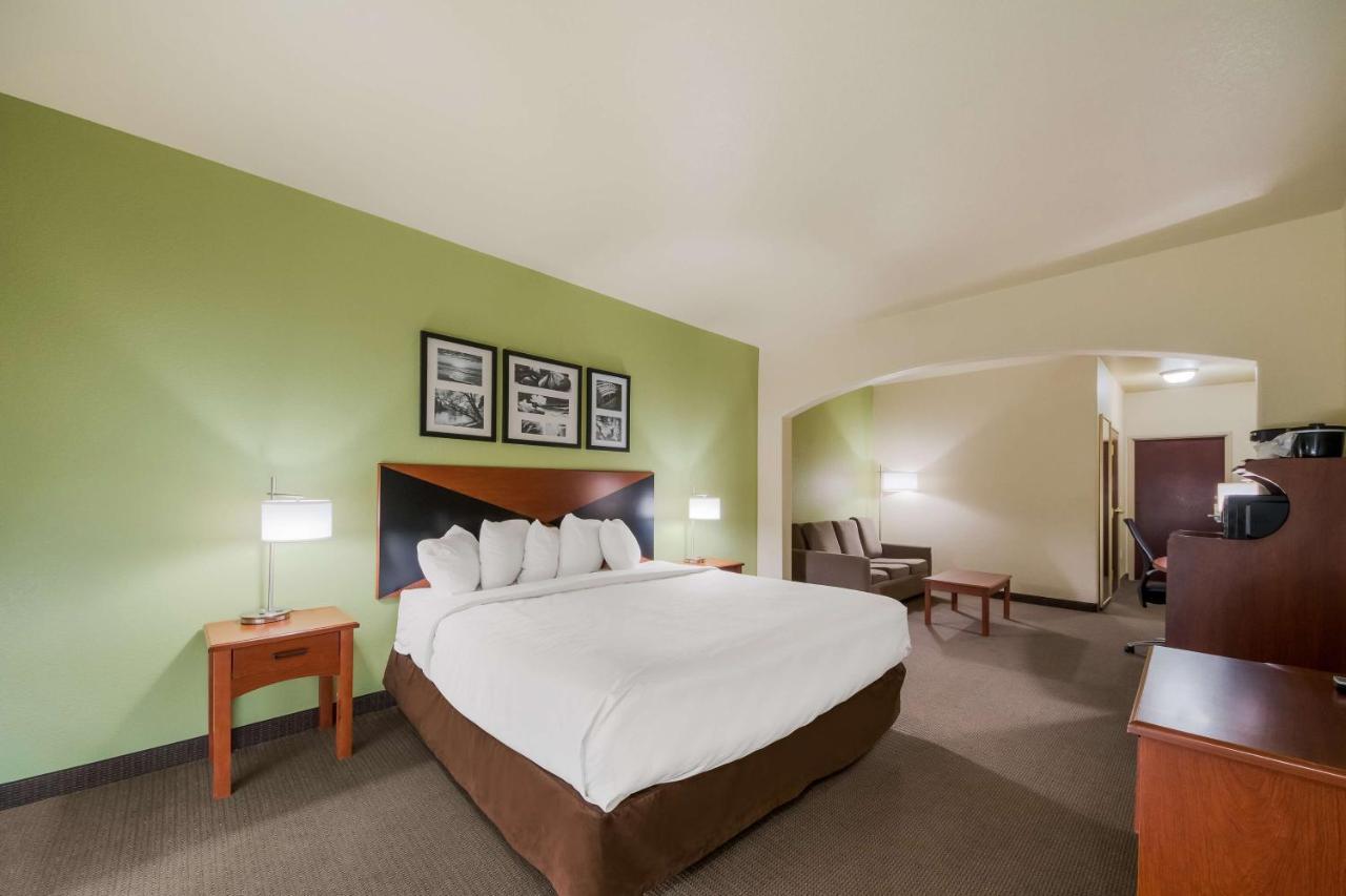 Surestay Plus Hotel By Best Western Near Seaworld San Antonio Exterior foto