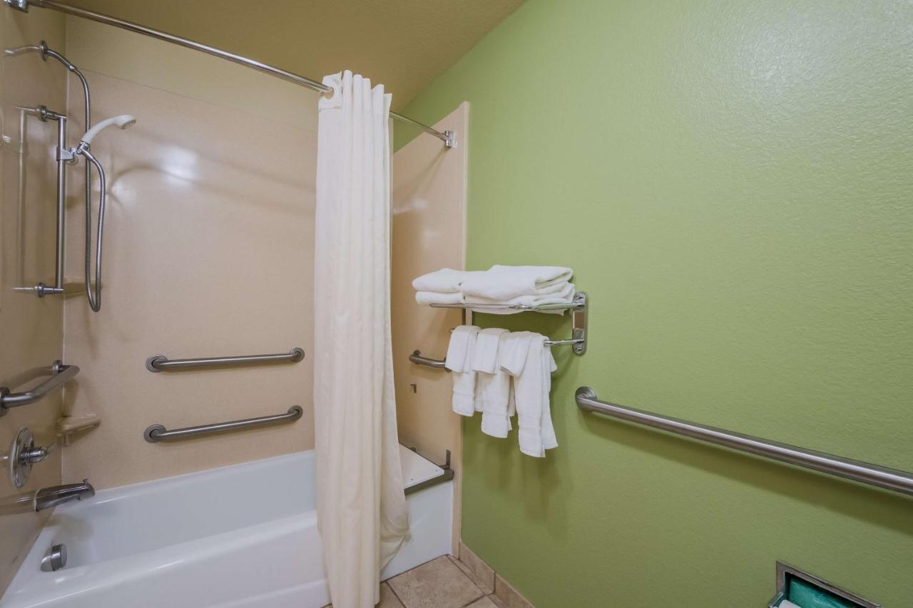 Surestay Plus Hotel By Best Western Near Seaworld San Antonio Exterior foto